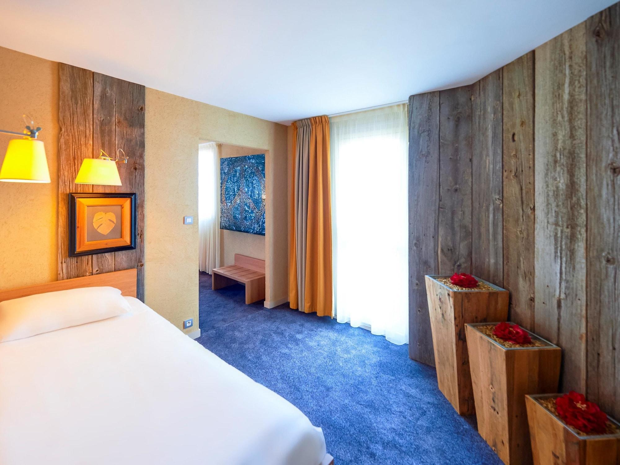 Ibis Styles Cholet Hotel ภายนอก รูปภาพ