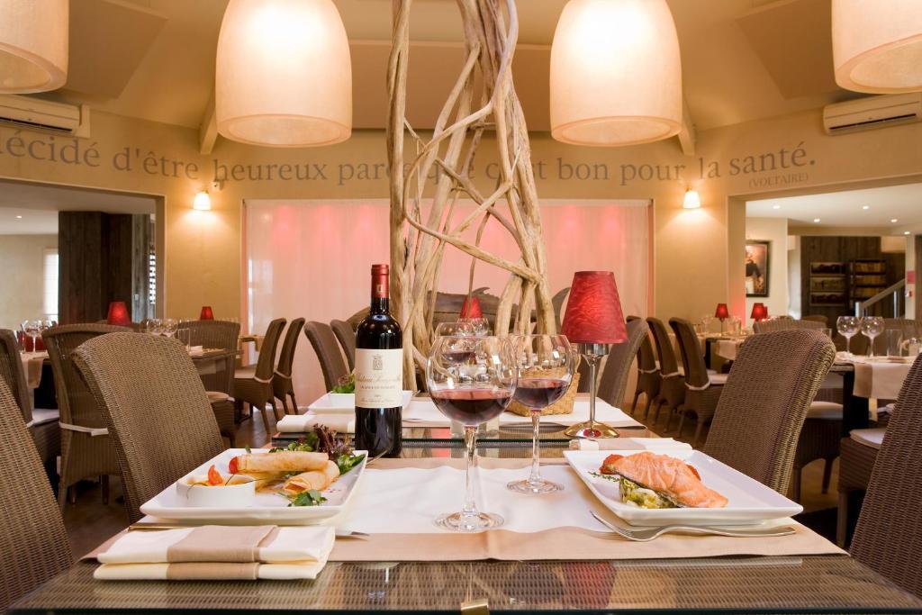 Ibis Styles Cholet Hotel ภายนอก รูปภาพ